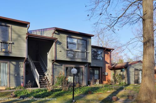 15 Western Reach, Tinton Falls, NJ 07701-5434