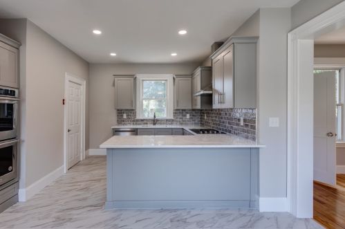 8 Latisquama Rd, Southborough MA 01772-1606 exterior