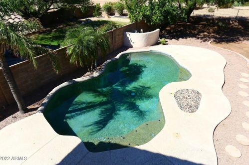 26254 43rd Pl, Phoenix, AZ 85050-8913