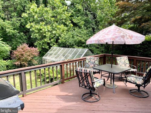 45 Elm Ave, West Deptford NJ 08051-1510 exterior