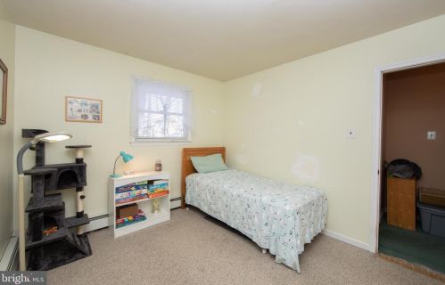 1722 3 St, West Deptford NJ 08063-1141 exterior