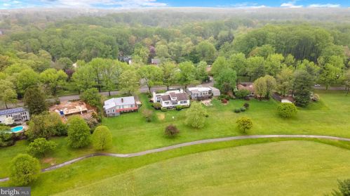 11102 Willow Bottom Dr, Columbia MD 21044-1069 exterior