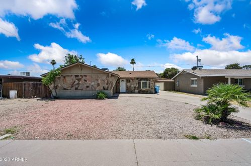 3119 Country Gables Dr, Phoenix, AZ 85053-4827