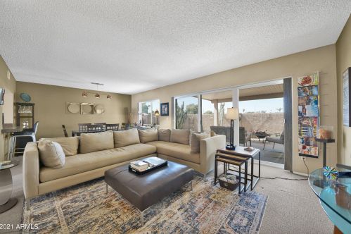 4031 Charter Oak Rd, Phoenix AZ 85032-7470 exterior