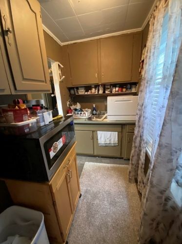 189 Hamlet St, Fall River MA 02724-3363 exterior