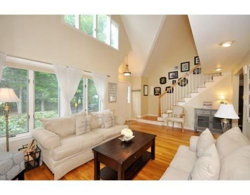 116 Windsor Ave, Acton MA  01720-2849 exterior