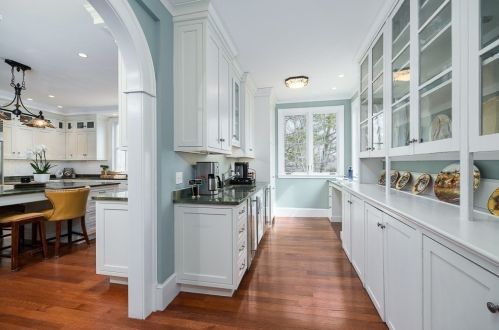 802 Hale St, Beverly MA 01915-2212 exterior