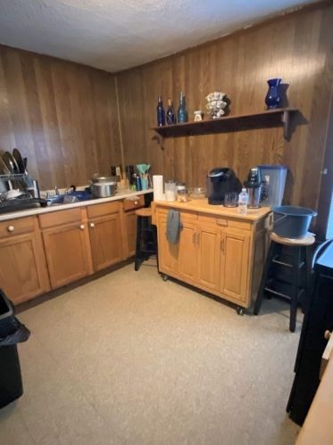 189 Hamlet St, Fall River, MA 02724-3379