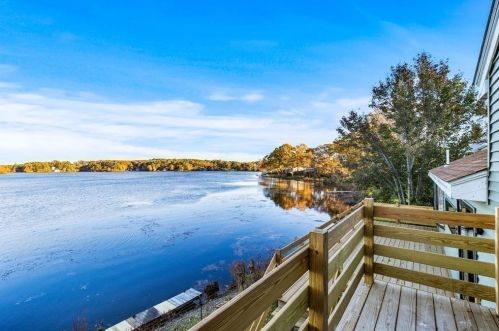 1337 Bay St, Taunton MA 02780-2521 exterior