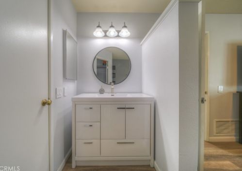 57 Remington, Irvine CA  92620-5730 exterior