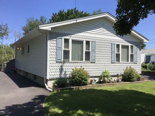 27 Hollis St, Weymouth, MA 02190-1411