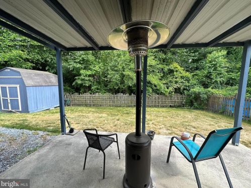 8 Maynard Dr, Erial NJ  08081-2306 exterior