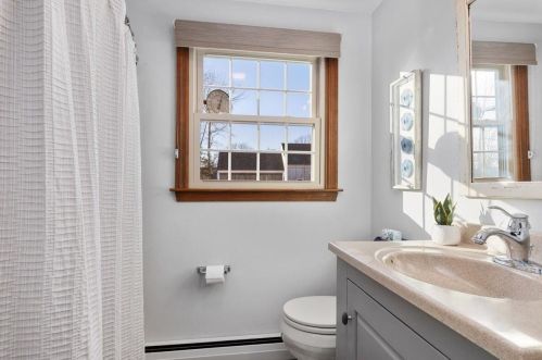 16 Joshuas Way, Chatham MA 02633-1565 exterior