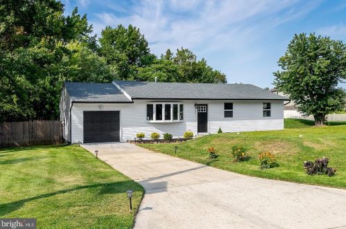 290 Parkville Station Rd, West Deptford NJ  08086-1621 exterior