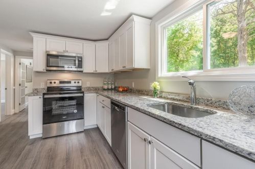 154 Linebrook Rd, Ipswich MA 01938-2906 exterior