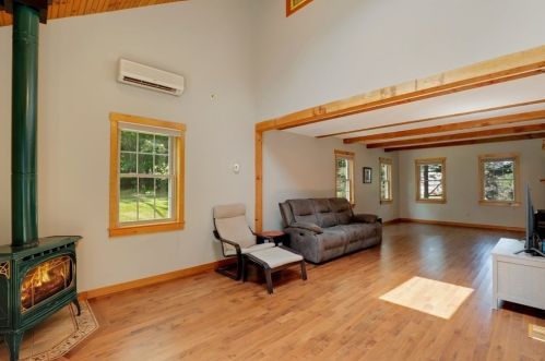 7 Apple Ridge Rd, Sutton MA  01590-2977 exterior