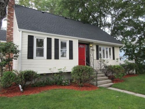 181 Massasoit Rd, Worcester MA  01604-3447 exterior