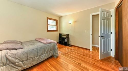 331 Skyline Lake Dr, Skyline Lakes NJ  07456-1953 exterior