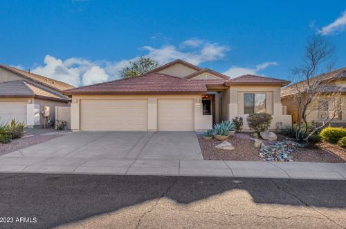 22215 49th St, Phoenix AZ  85054-6170 exterior