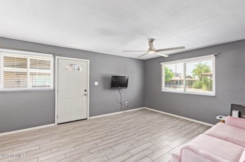 4769 Belleview St, Phoenix AZ  85008-5606 exterior