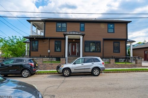 25 Adelaide St, Belleville, NJ 07109-2221