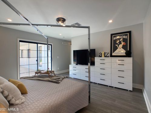 2423 Beryl Ave, Phoenix AZ 85021-2480 exterior