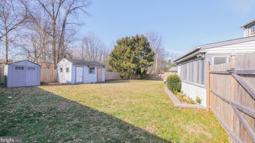 23 Lauderdale Rd, West Deptford NJ 08096-3938 exterior