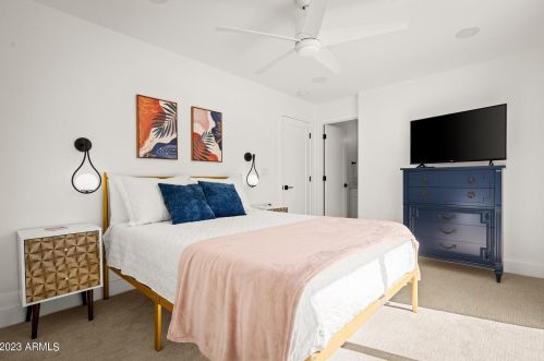 5215 Cambridge Ave, Phoenix AZ 85008-1213 exterior