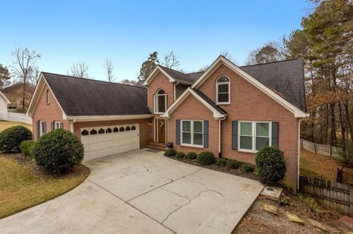 1245 Bullock Pl, Lilburn, GA 30047-1991