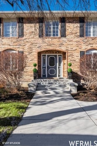 11182 Brandon Park Dr, Sandy, UT 84092-5243