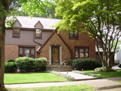 49 Olde Field Rd, Newton, MA 02459-2757