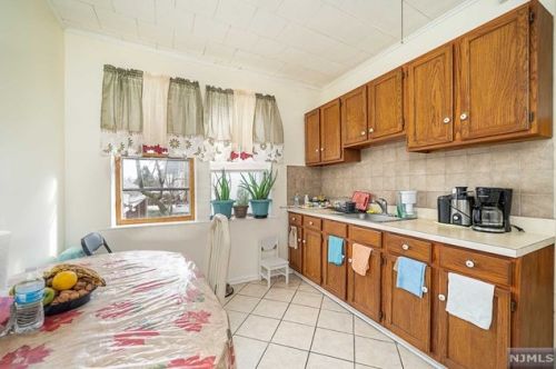 163 Hoyt St, Kearny NJ  07032-3366 exterior