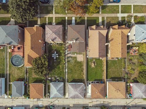 3713 Oak Park Ave, Forest View IL 60402-3902 exterior