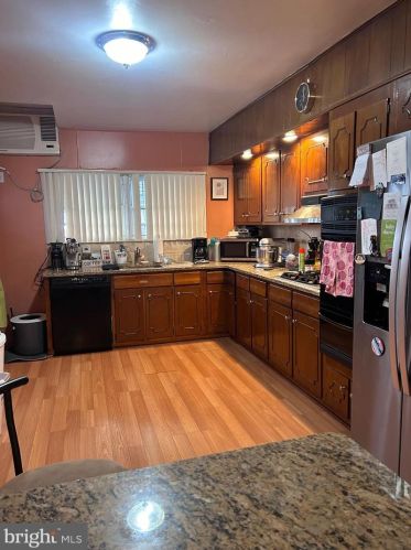 2218 Bancroft St, Philadelphia PA  19132-4420 exterior