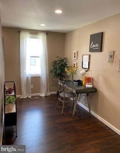 1564 Center St, West Deptford NJ  08086-3098 exterior