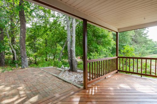 155 Great Nck Rd, Wareham MA 02571-2426 exterior