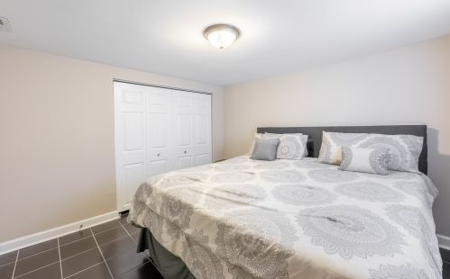 1907 Wenonah Ave, Forest View IL 60402-1666 exterior