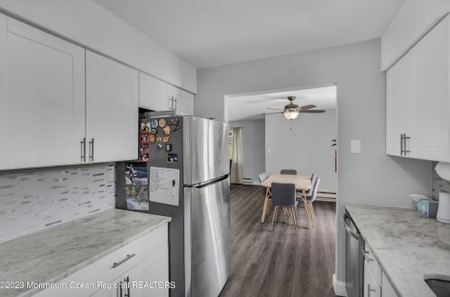 2537 Lexington Ct, Jackson Twp NJ 08527-5033 exterior