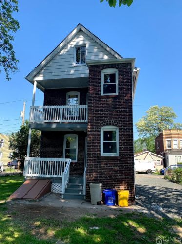 30 Emerson St, Carteret NJ  07008-2522 exterior