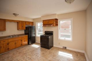 2010 Lynn Lea Rd, Louisville KY  40216-2839 exterior