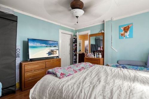 32 Warner St, Gloucester MA 01930-2841 exterior