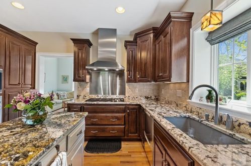 21 Winterberry Way, Norfolk MA 02056-1834 exterior