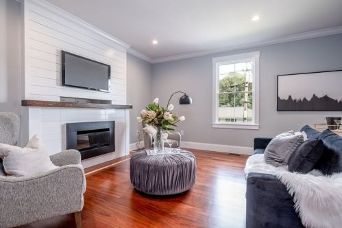 92 Dothan St, Arlington MA  02474-1343 exterior