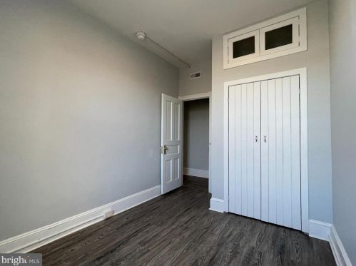 1815 20 St, Philadelphia PA 19145-2048 exterior