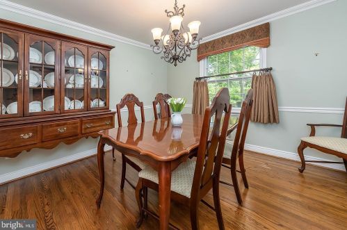 947 Locksley Ln, West Deptford NJ  08096-3121 exterior