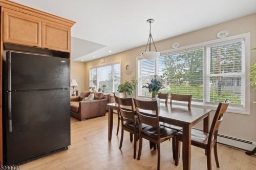 37 Dawson St, Belleville NJ 07109-1709 exterior