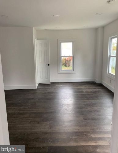 262 Barber Ave, West Deptford NJ  08096-2613 exterior