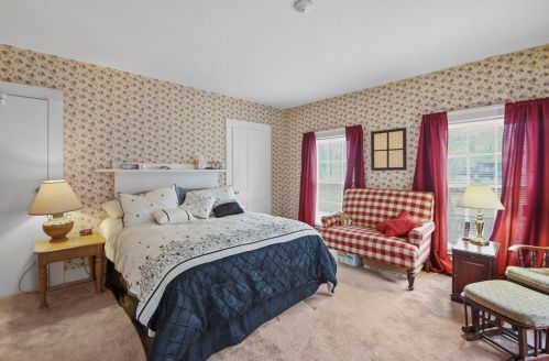 90 Mechanic St, Barre MA exterior