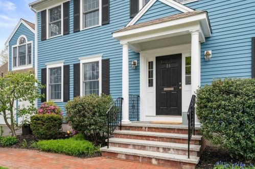 21 Sterling Rd, Needham, MA 02492-4718