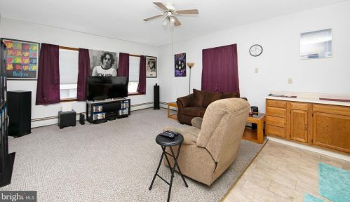 132 Main St, West Deptford NJ 08051-1046 exterior